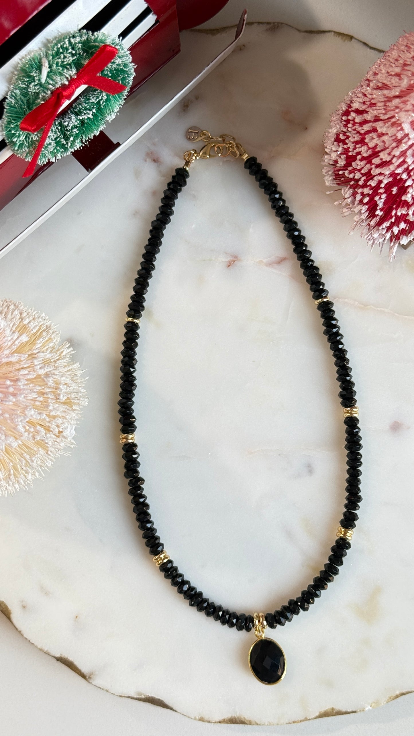 Collar Negro Onix con dije