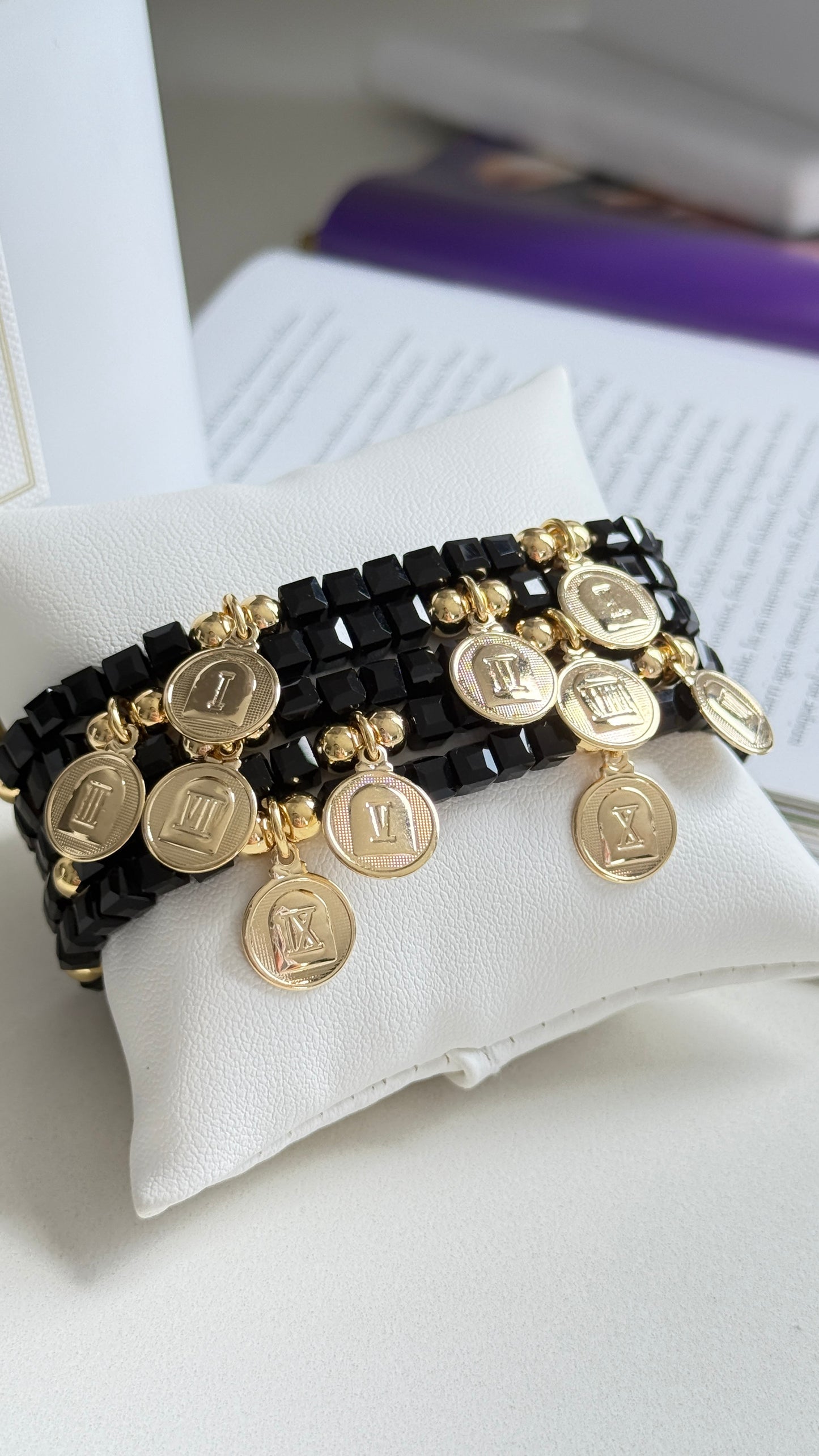 Pulseras negras 10 mandamientos