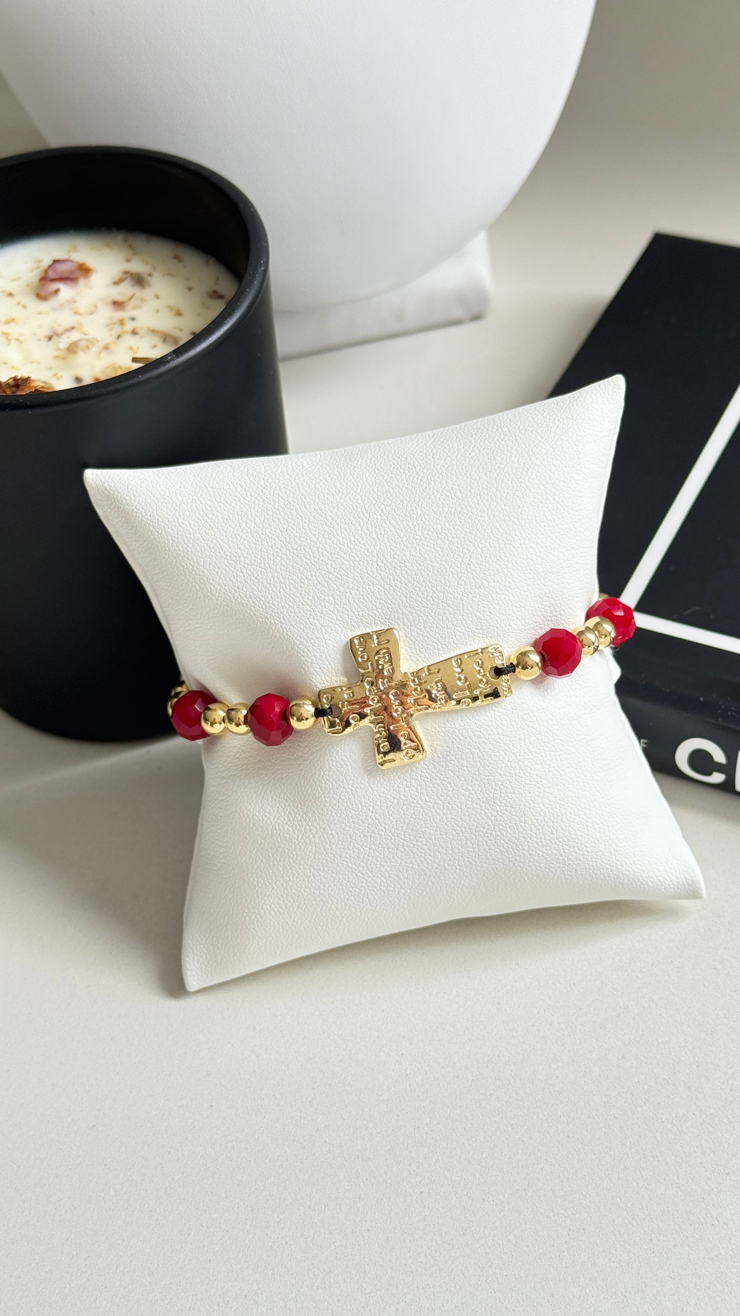 Pulsera Cruz cristales ajustable