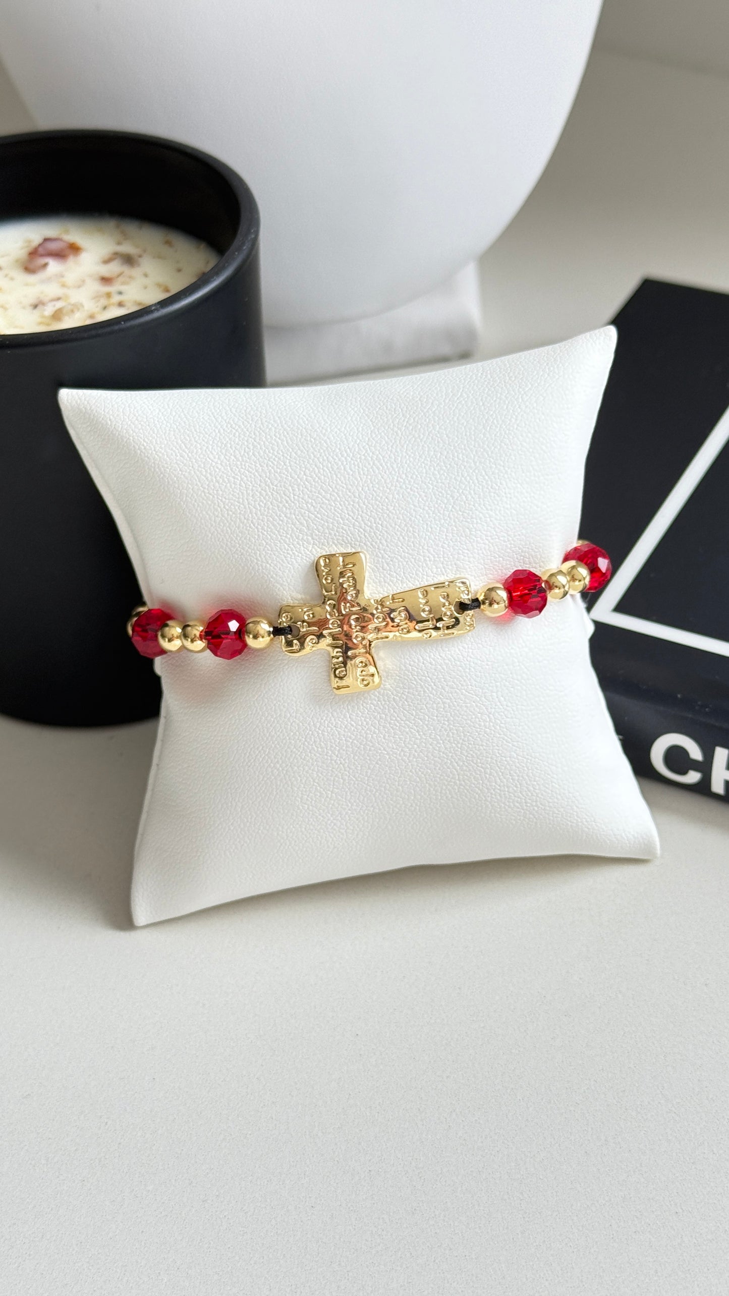 Pulsera Cruz cristales ajustable
