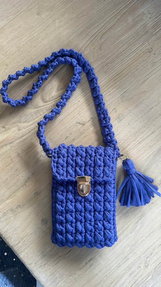 Crochet phone bag