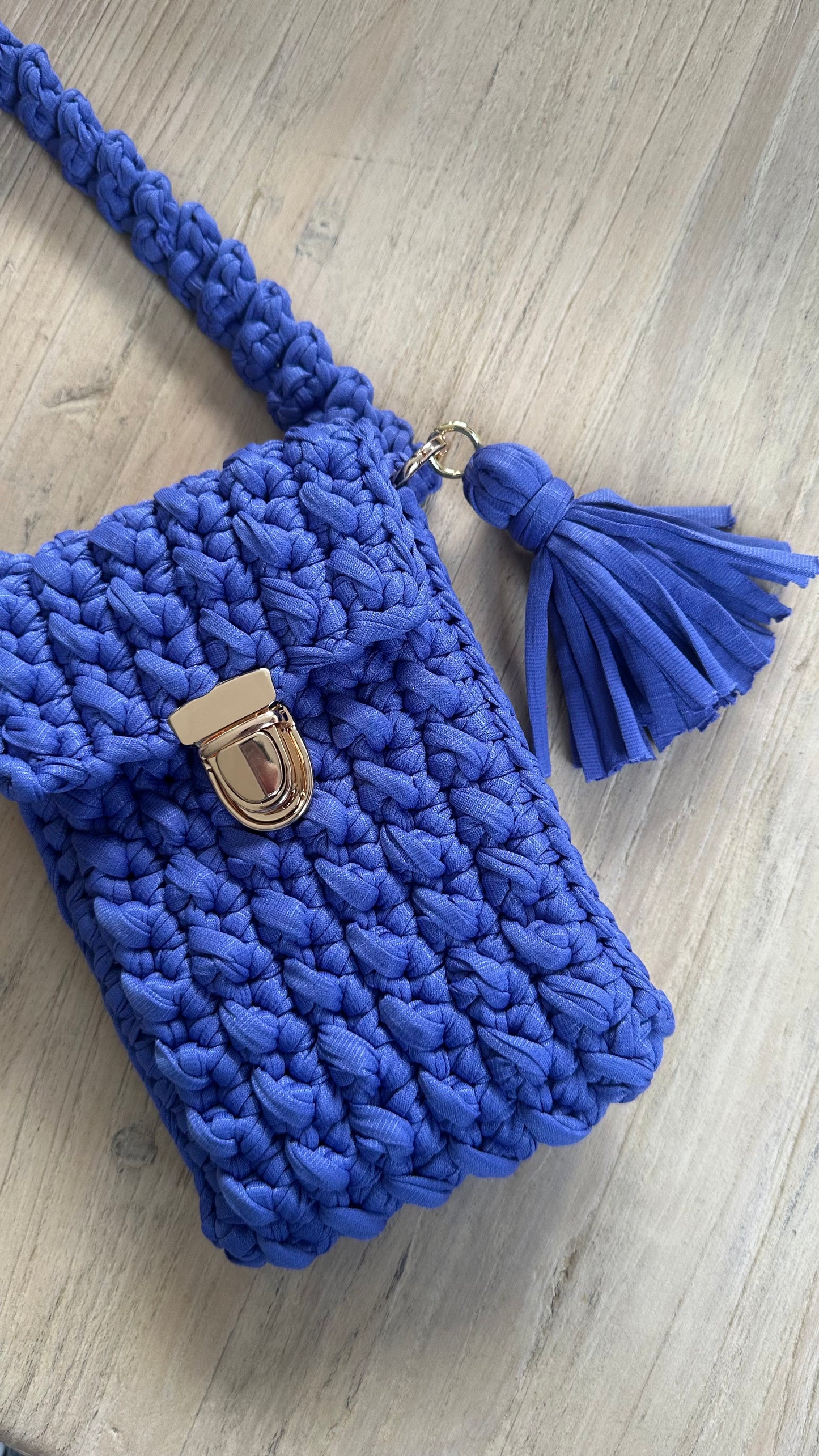 Crochet phone bag