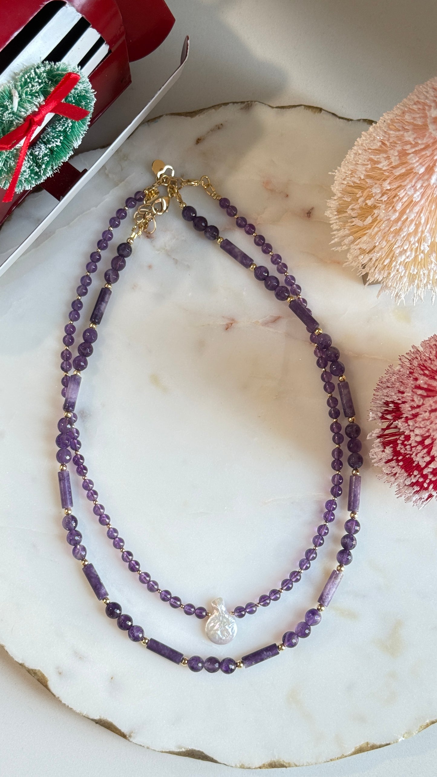 Collar piedras moradas