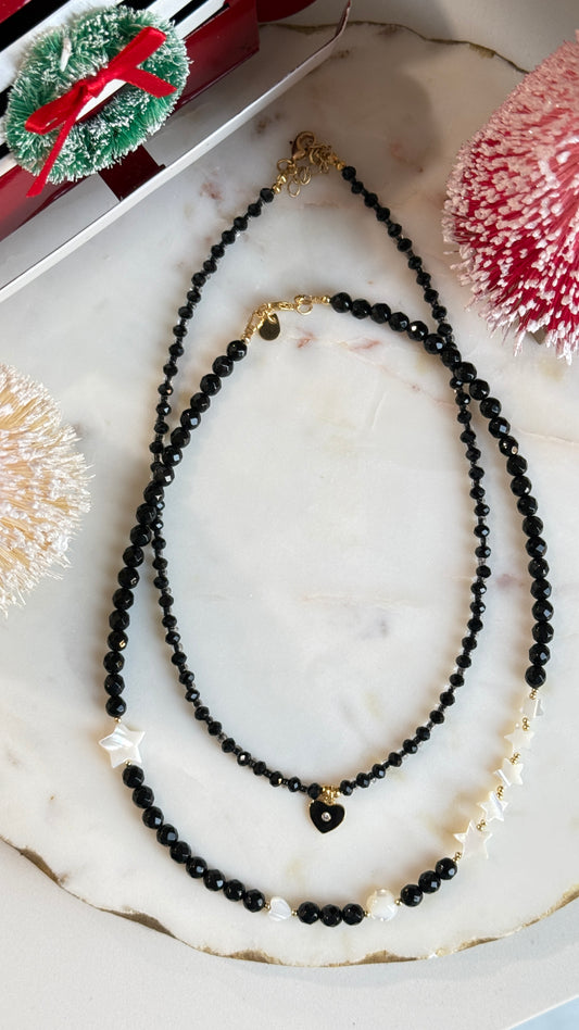 Collar Onix negro con corazón y con estrellas