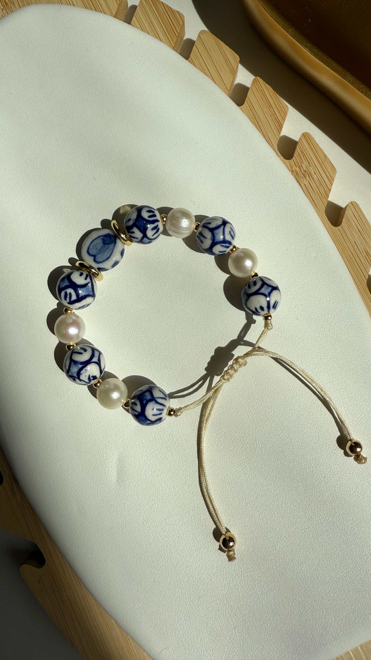 Pulsera ajustable Blanco y Azul