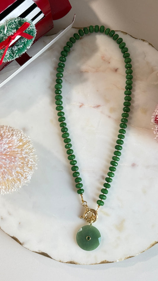 Collar Jade verde dije redondo