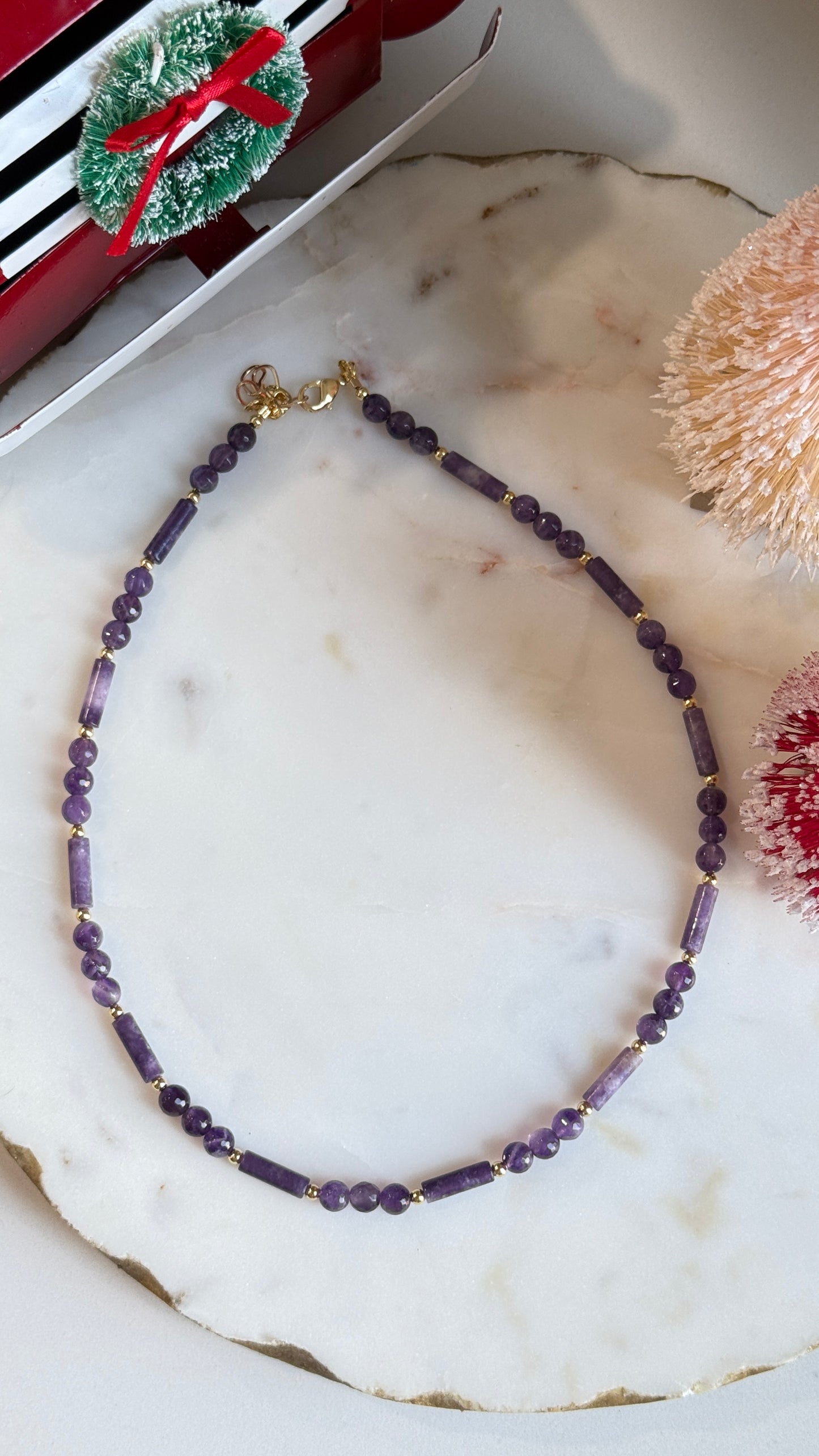 Collar piedras moradas