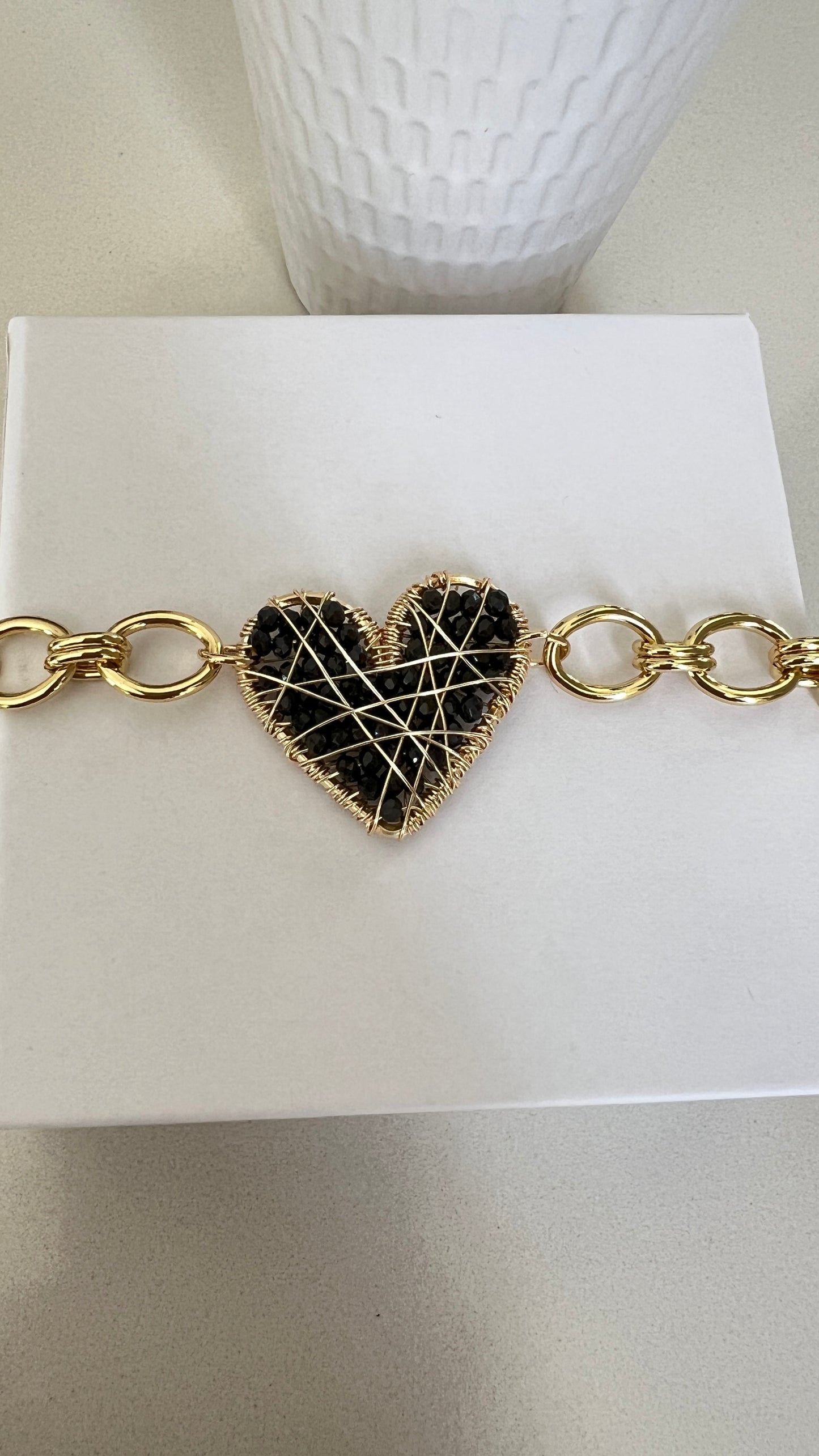 Pulsera corazon hecho a mano