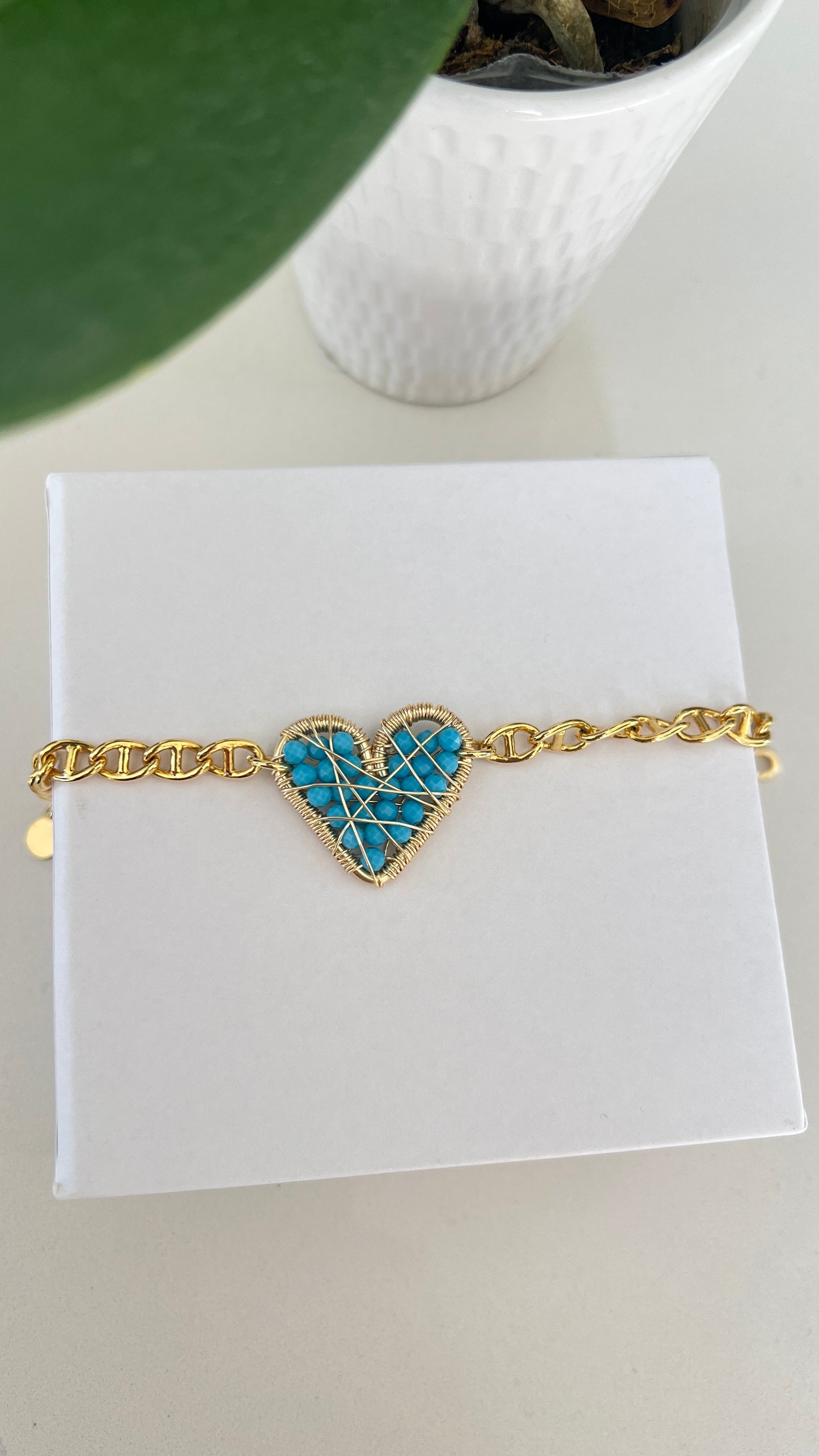 Pulsera corazon hecho a mano
